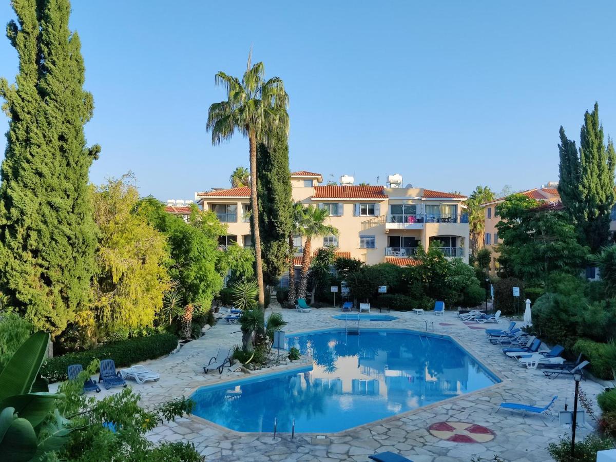 Rachel Suite By The Pool Paphos Exterior photo