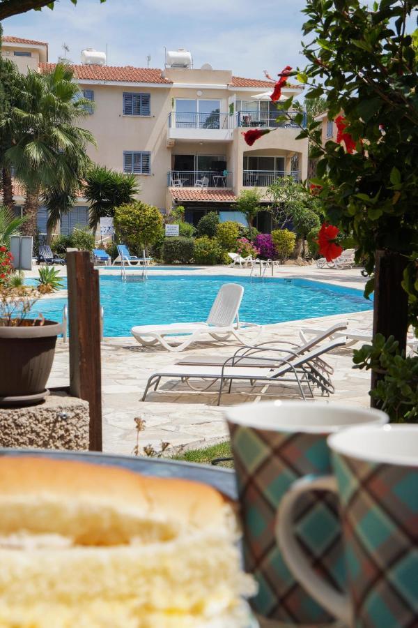 Rachel Suite By The Pool Paphos Exterior photo